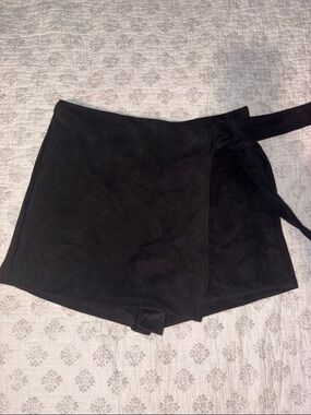 Haute Monde Black Wrap Skort Shorts with Side Tie